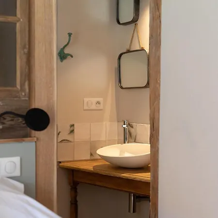 A Travers Champs Avec Sauna Et Parking