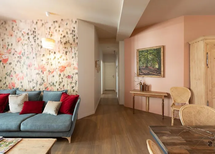 A Travers Champs Avec Sauna Et Parking *