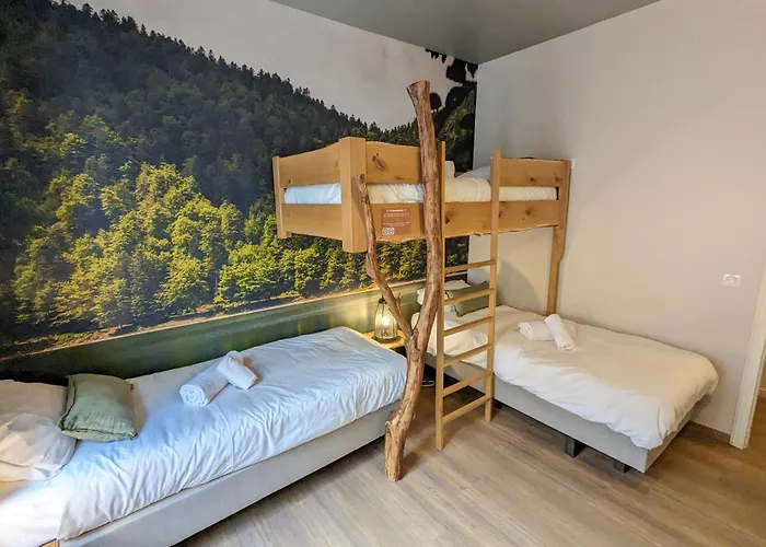 A Travers Champs Avec Sauna Et Parking Апартаменты *